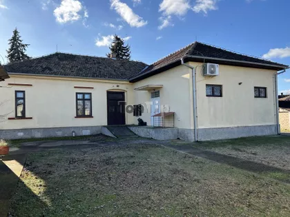 Šupljak | 4zida.rs