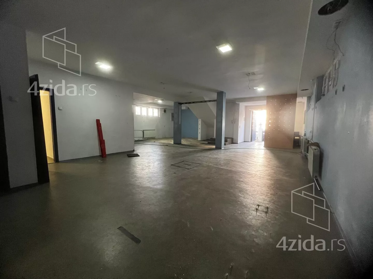 Lokal | 4zida
