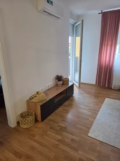 Partizanskih Baza 87/2 | 4zida.rs