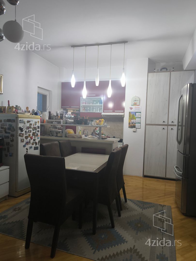 Apartment in Gradska opština Rakovica, Kneževac, Rakovica - Više