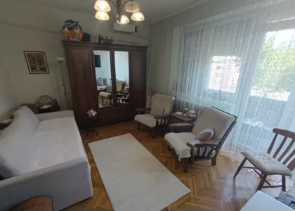 Dr Zorana Đinđića | 4zida.rs