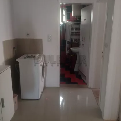 Bata Lakina | 4zida.rs