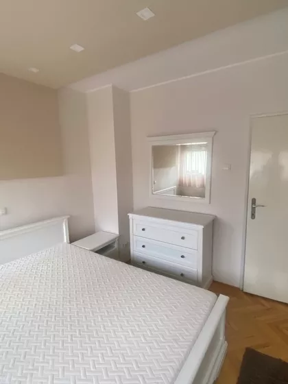 Meštrovićeva 30 | 4zida.rs