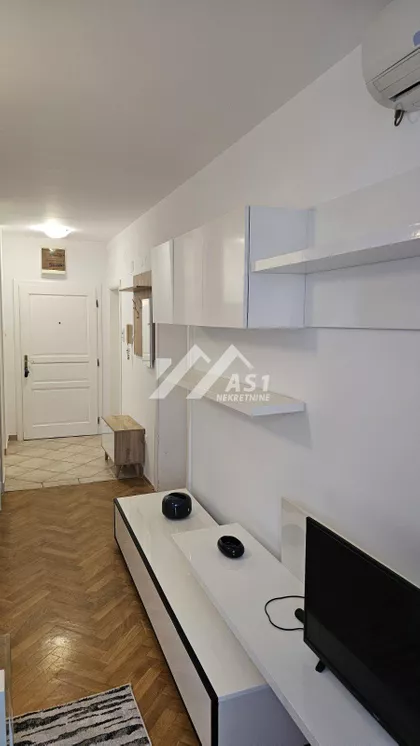 Kolo srpskih sestara | 4zida.rs