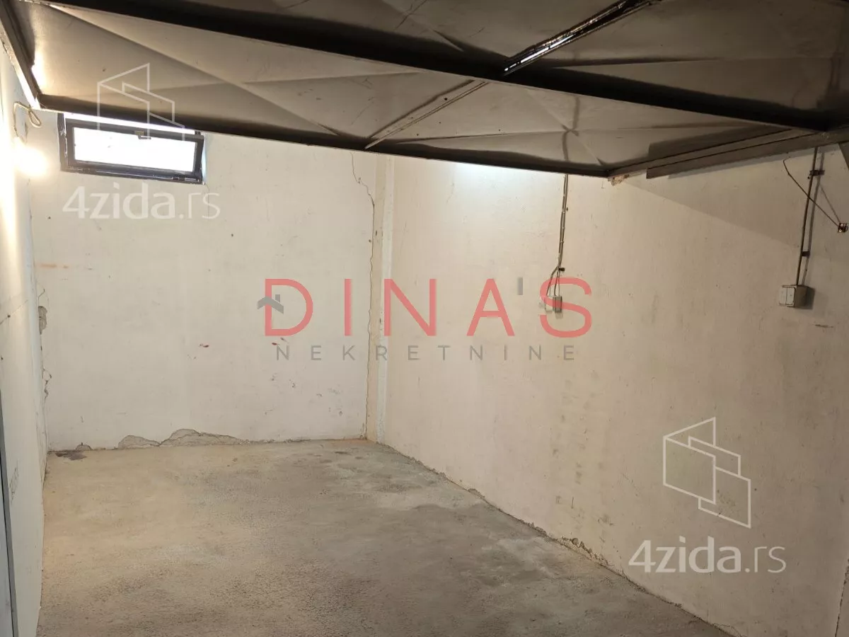 Garaža | 4zida
