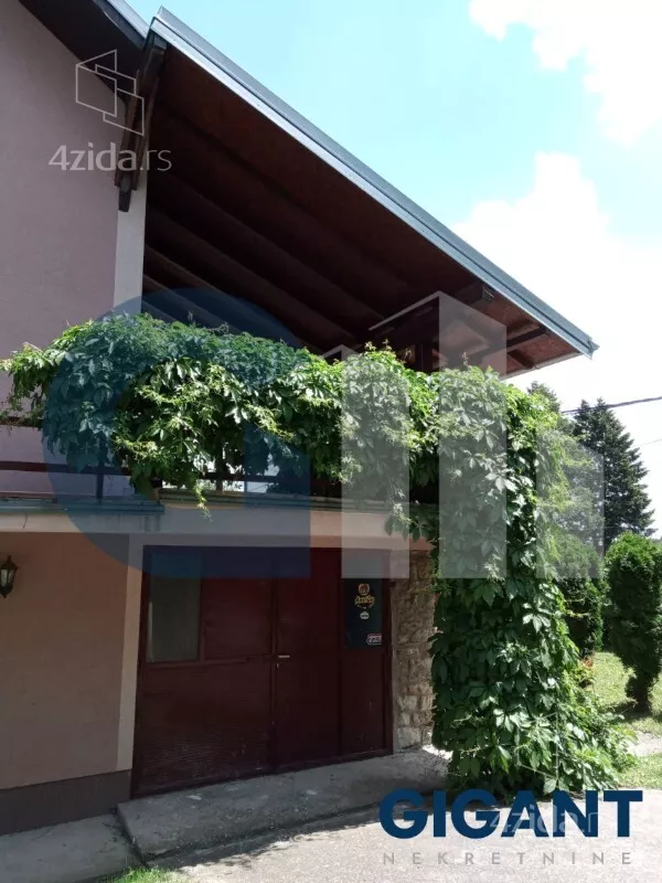 3-etažna kuća | 4zida