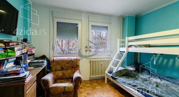 Troiposoban stan | 4zida