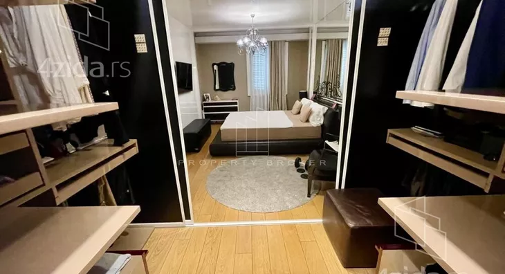 Petoiposoban stan | 4zida