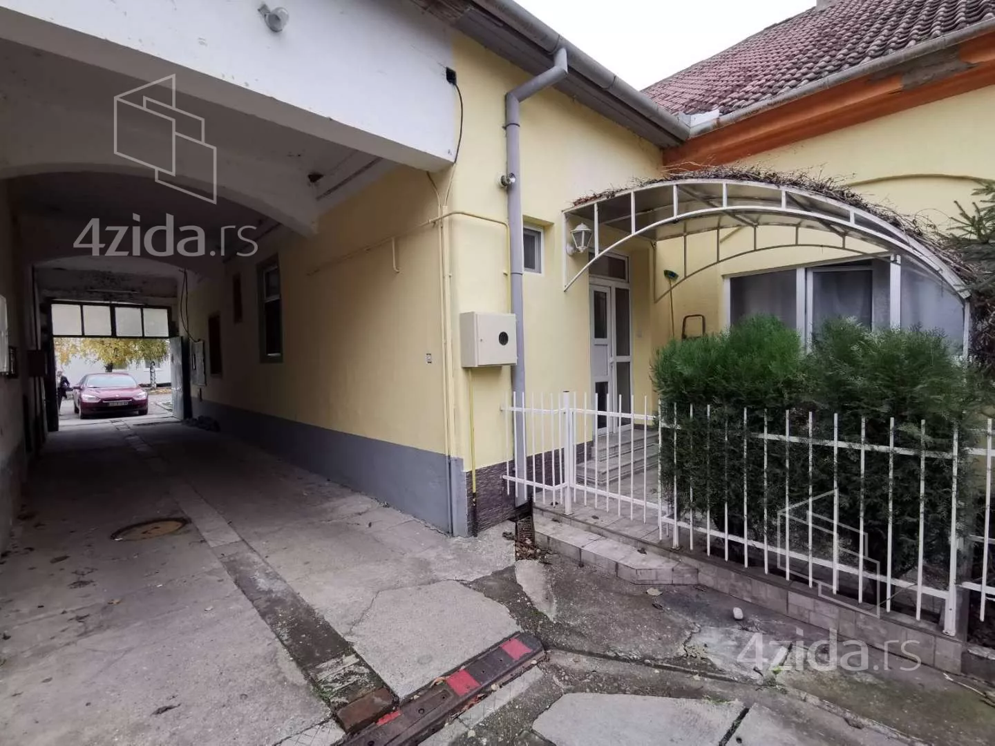 Kancelarija | 4zida