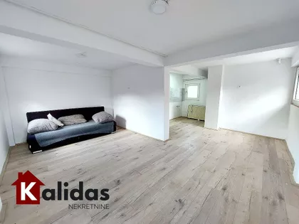 Kamenjar | 4zida.rs