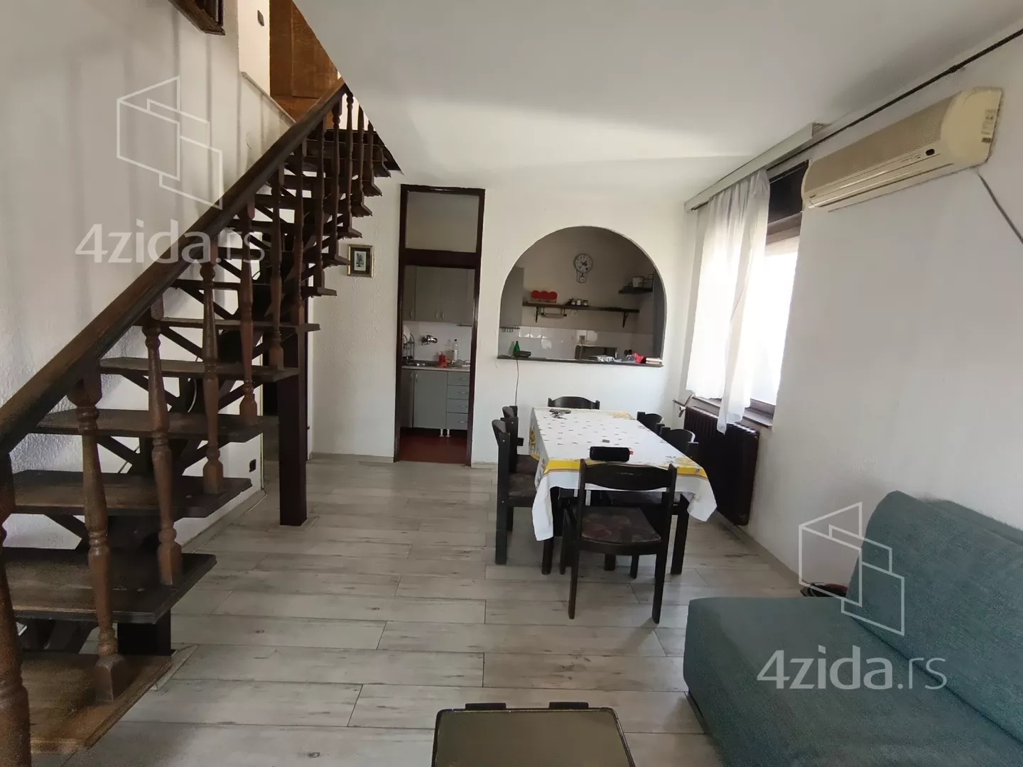 Troiposoban stan | 4zida