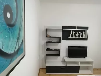 Momčila Milovanovića | 4zida.rs