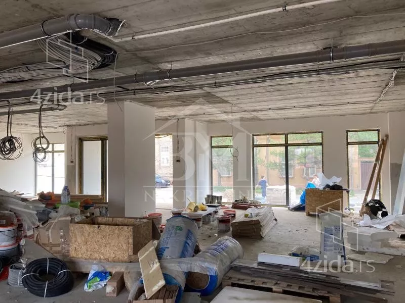 Poslovni prostor | 4zida