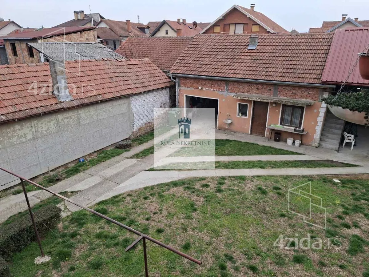 Troiposoban stan | 4zida