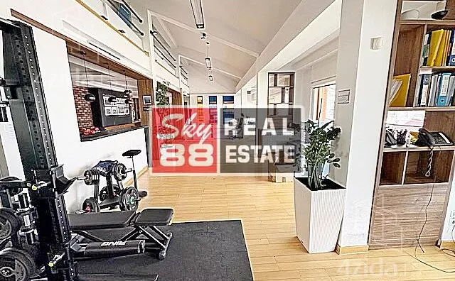 Šestoiposoban stan | 4zida