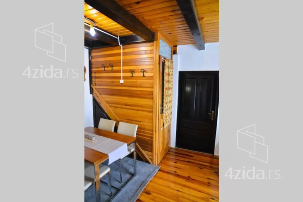 4-etažna kuća | 4zida