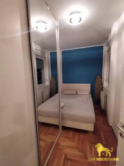 RUMENAČKA | 4zida.rs