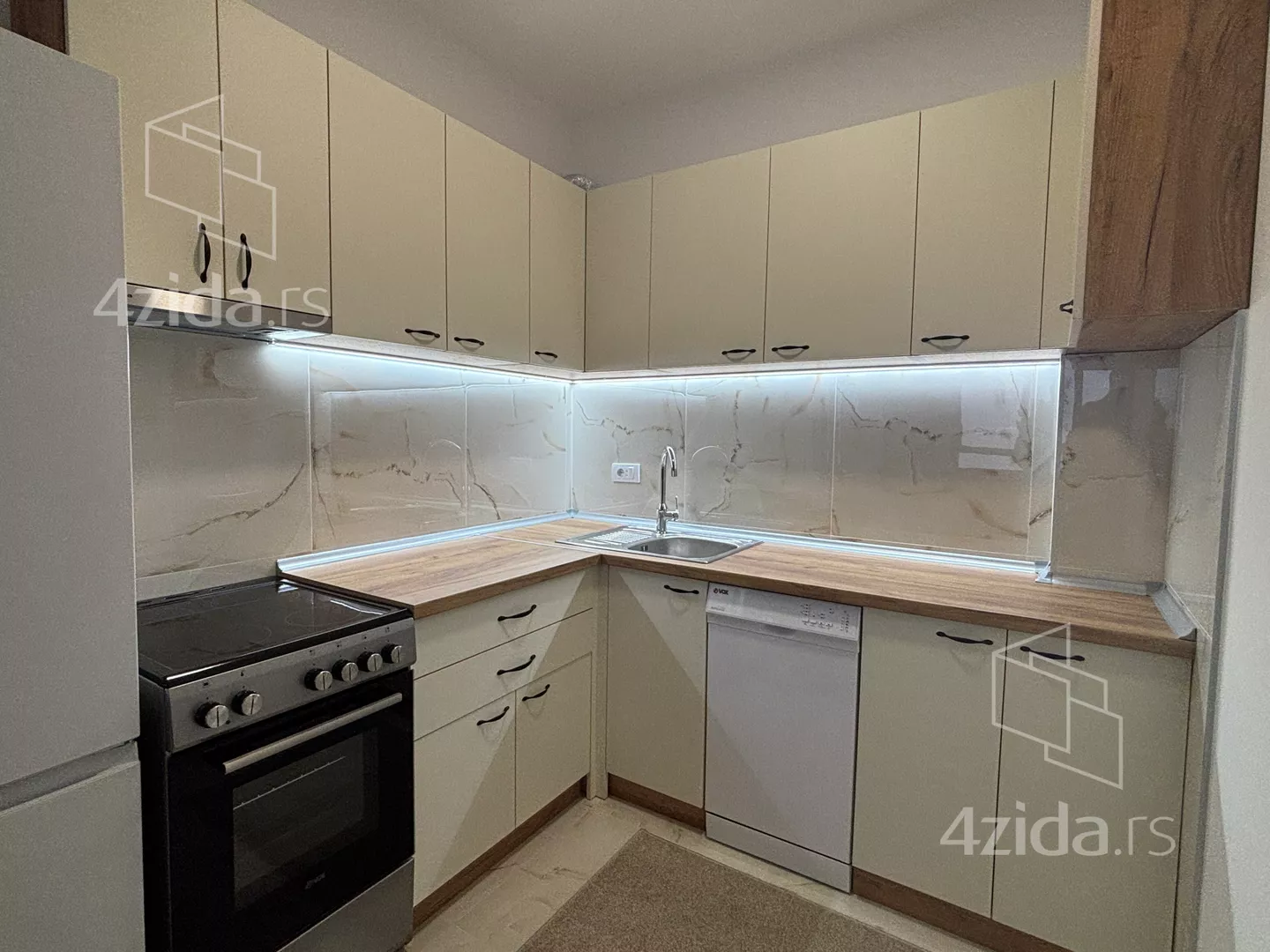 Jednoiposoban stan | 4zida