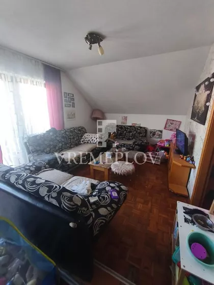 12. oktobra | 4zida.rs