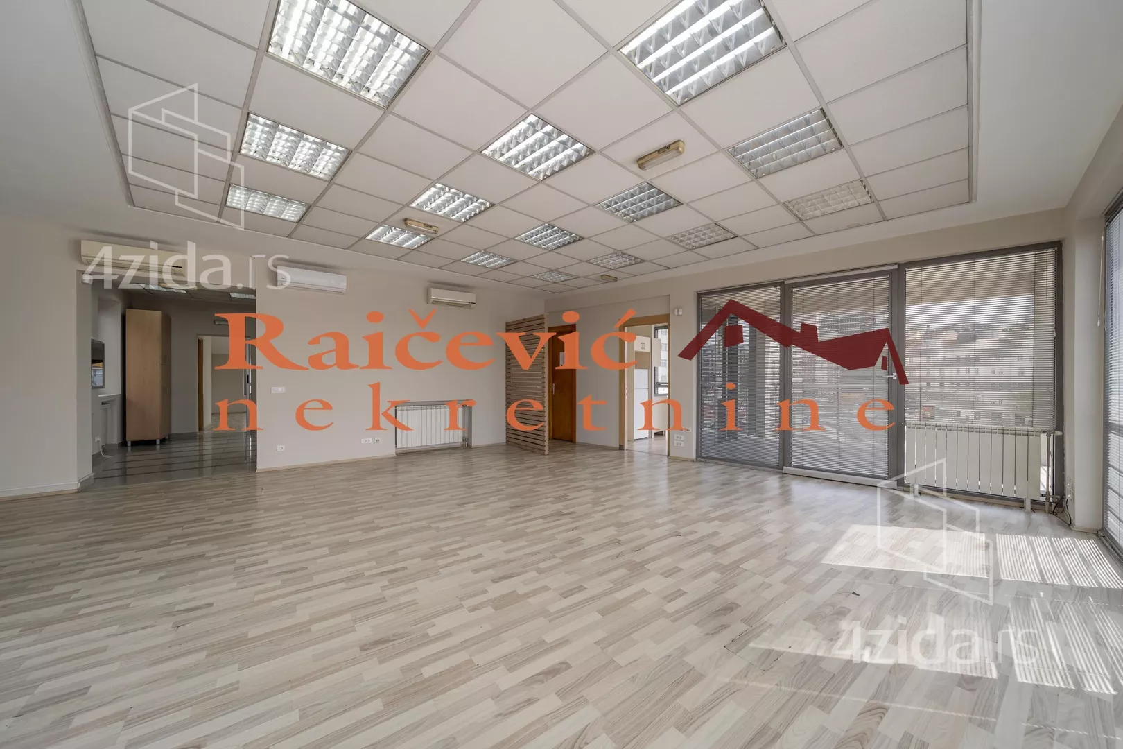 Poslovni prostor | 4zida