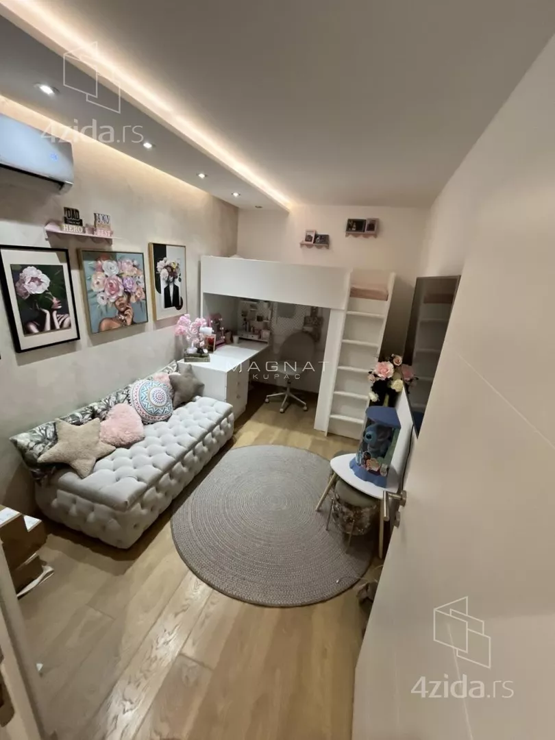 Troiposoban stan | 4zida