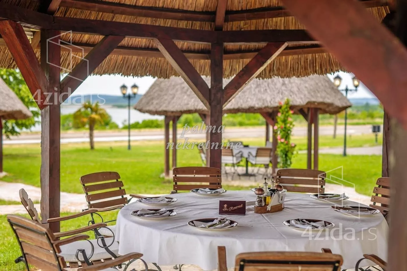 Ugostiteljski objekat | 4zida