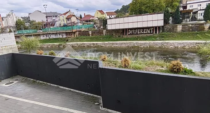Lokal | 4zida