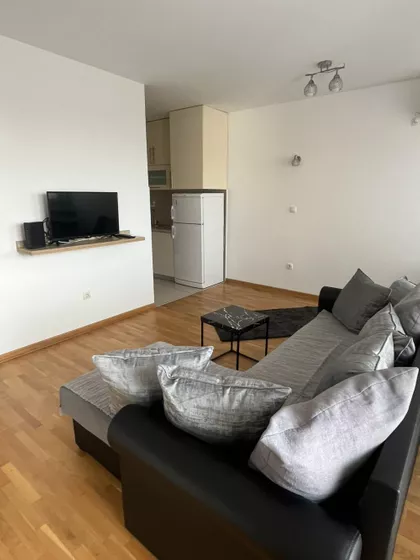 Kosare Cvetković | 4zida.rs