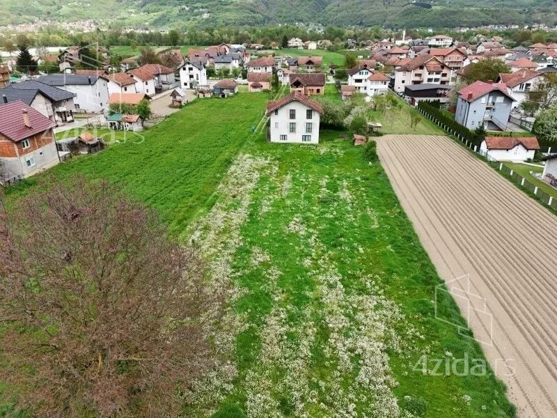 Plac | 4zida