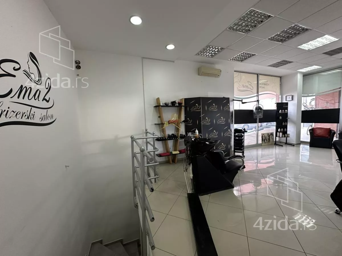 Lokal | 4zida