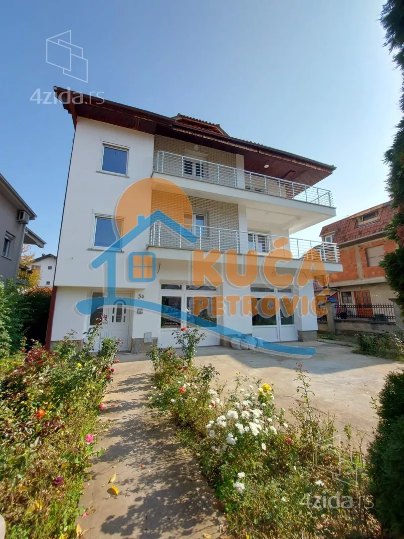 Četvorosoban stan | 4zida