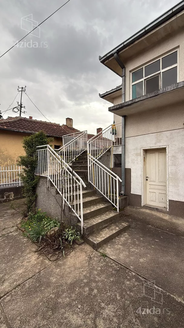 2-etažna kuća | 4zida