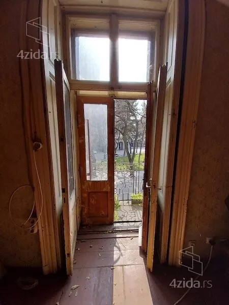 Četvoroiposoban stan | 4zida