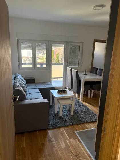 Vere Radišić | 4zida.rs