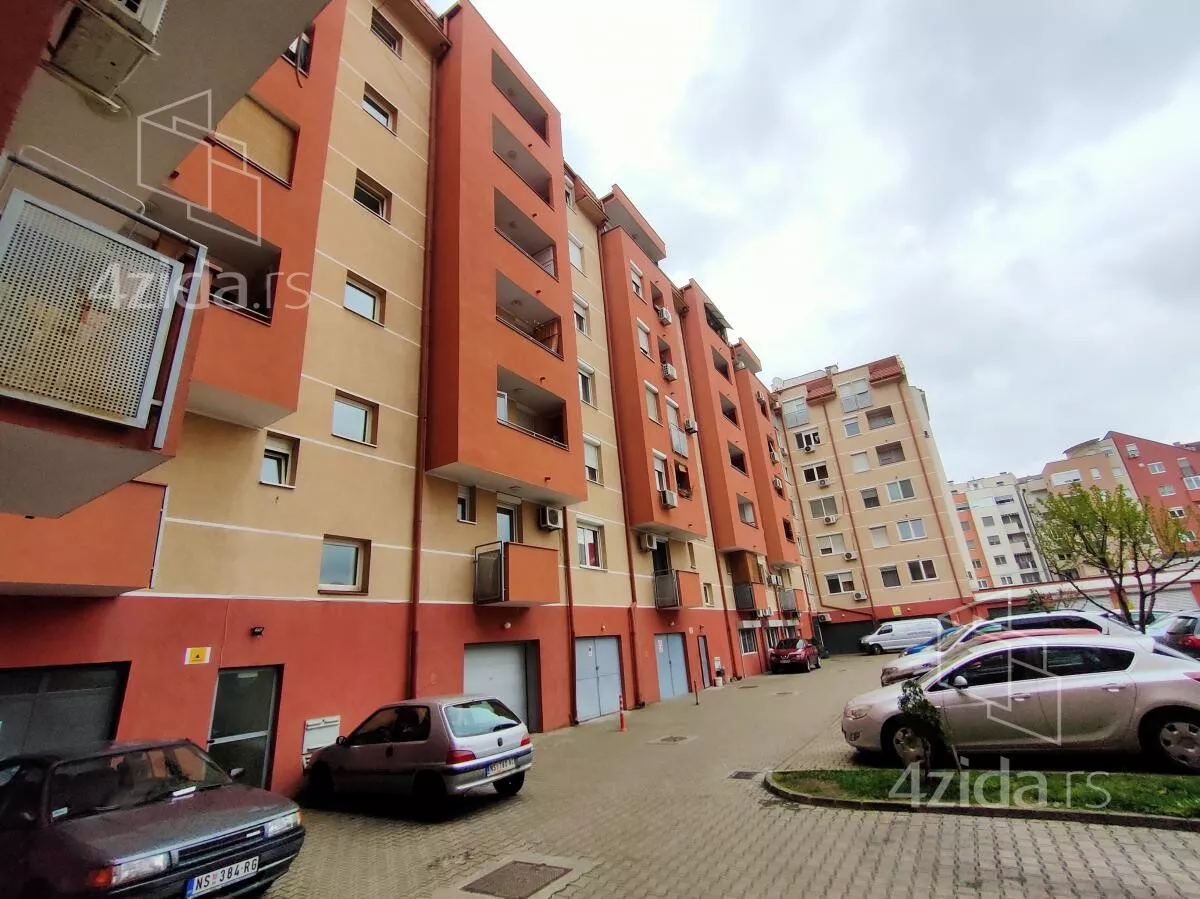 Četvorosoban stan | 4zida