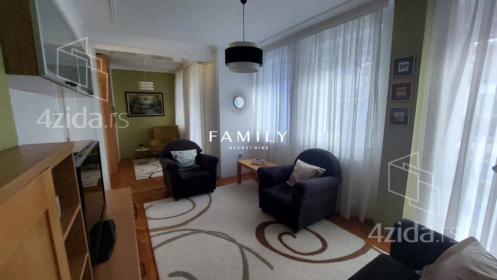 Troiposoban stan | 4zida