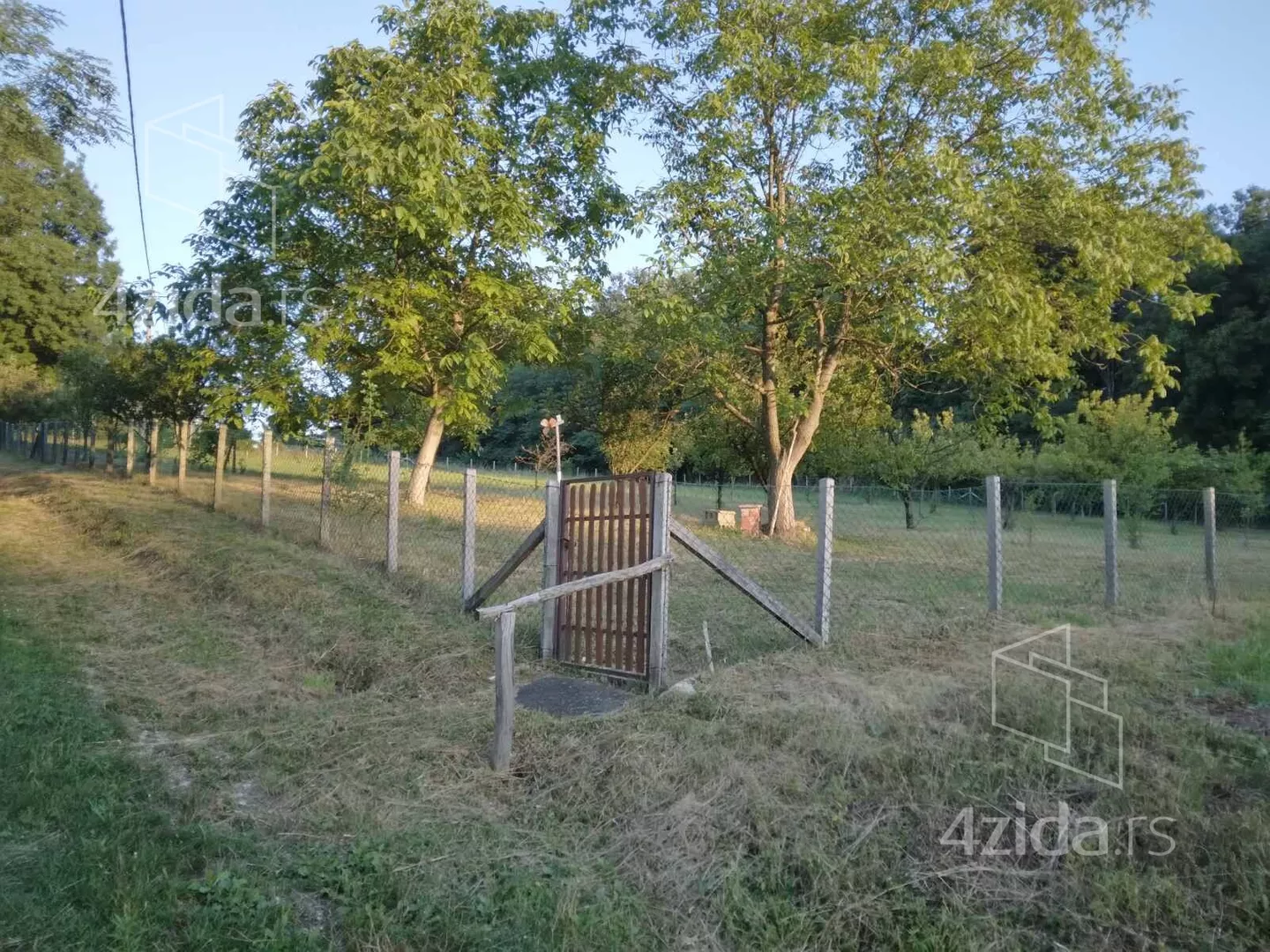 Građevinsko zemljište | 4zida