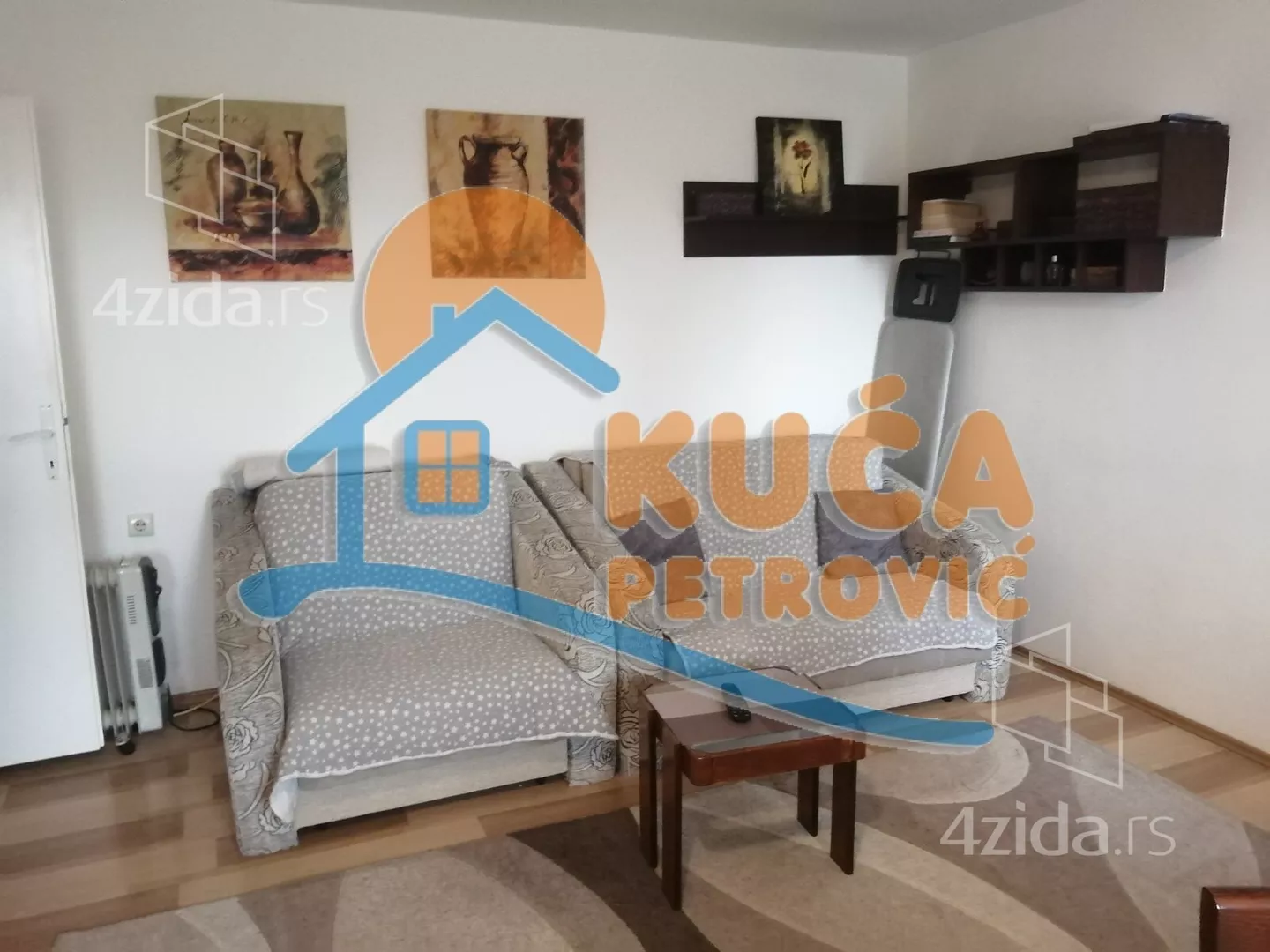 Jednoiposoban stan | 4zida