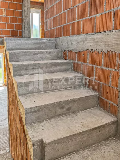 Ниш (Пантелеј) | 4zida.rs