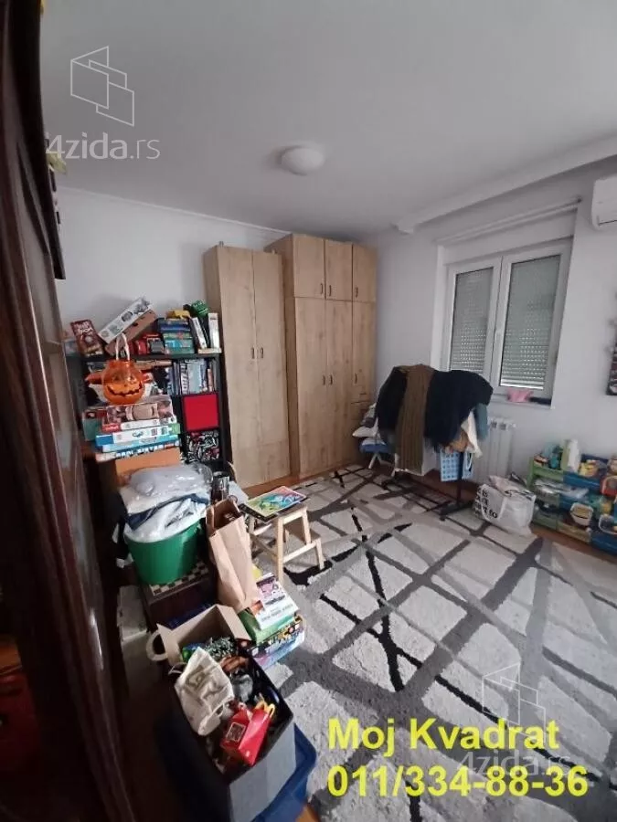 Četvoroiposoban stan | 4zida