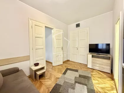 Cetinjska | 4zida.rs