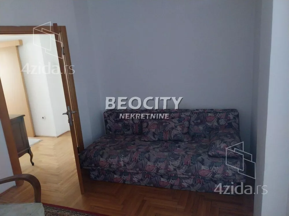 Četvoroiposoban stan | 4zida