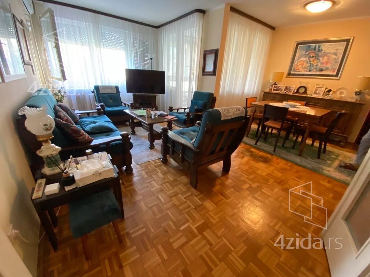 Troiposoban stan | 4zida