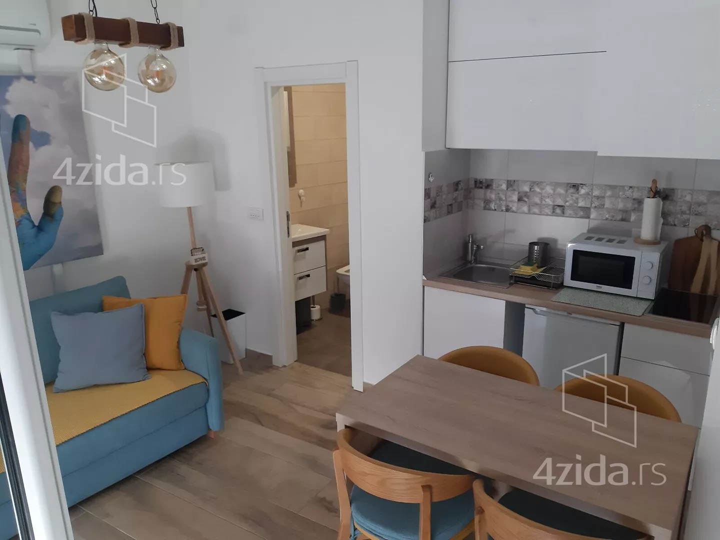 Jednoiposoban stan | 4zida