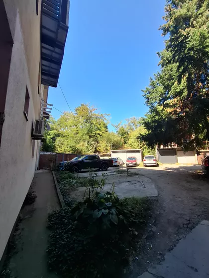 Vjekoslava Kovača 5b | 4zida.rs