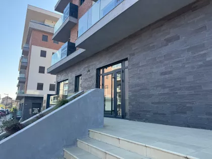 Stari Banovci | 4zida.rs