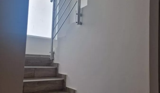 Hala | 4zida