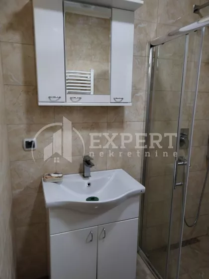 Momčila Popovića | 4zida.rs