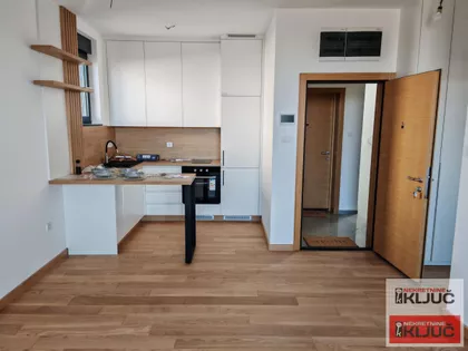 Sremska Kamenica | 4zida.rs