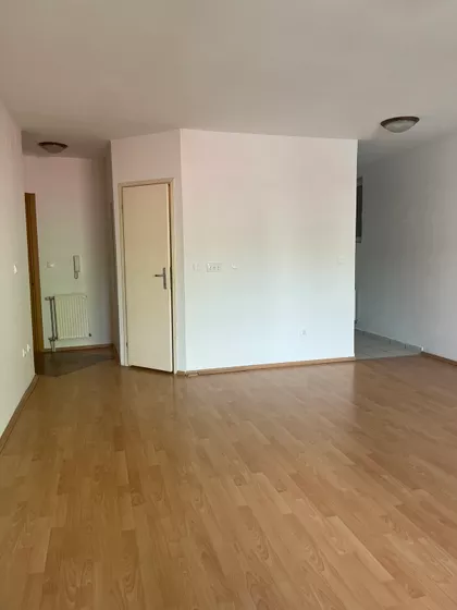 Bulevar Cara Lazara | 4zida.rs